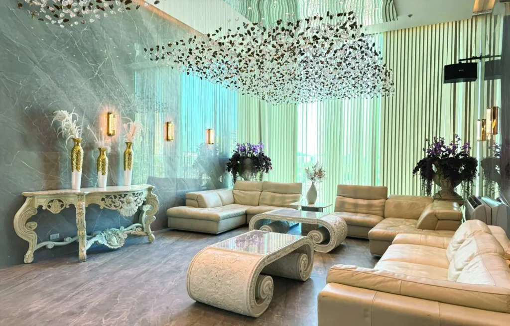 Loungebereich, Marina Golden Bay, Wongamat Beach, Pattaya — Sky Thai Property